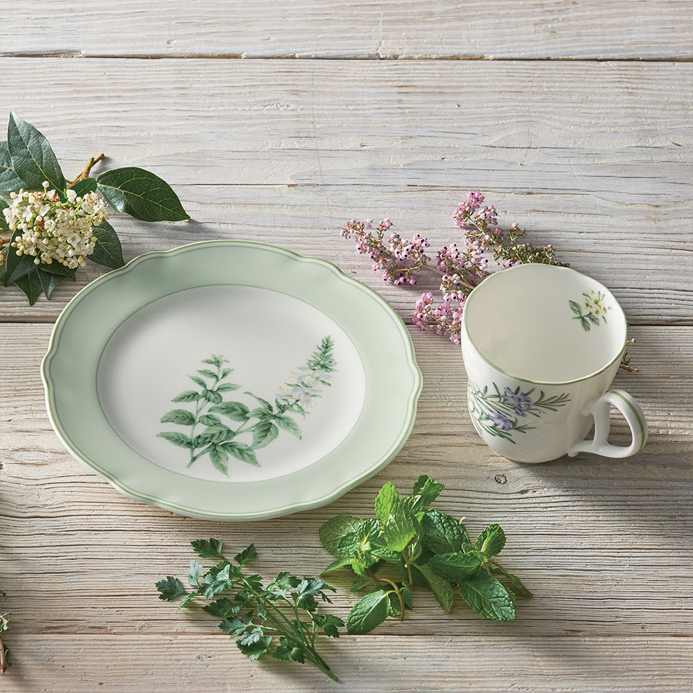 SALAD PLATE - ENGLISH HERBS