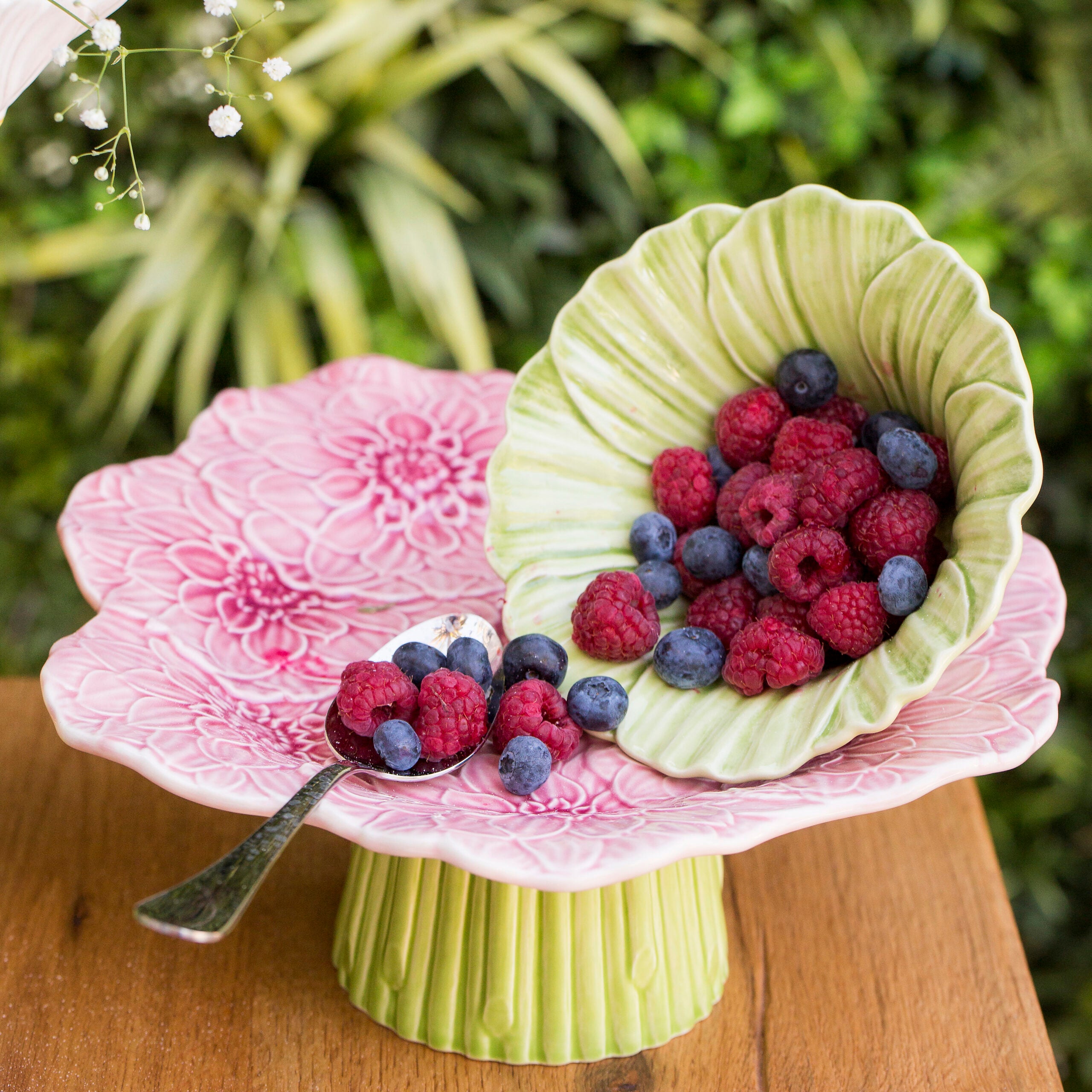 Bordallo Pinheiro Small Cake Stand 28cm - Maria Flor