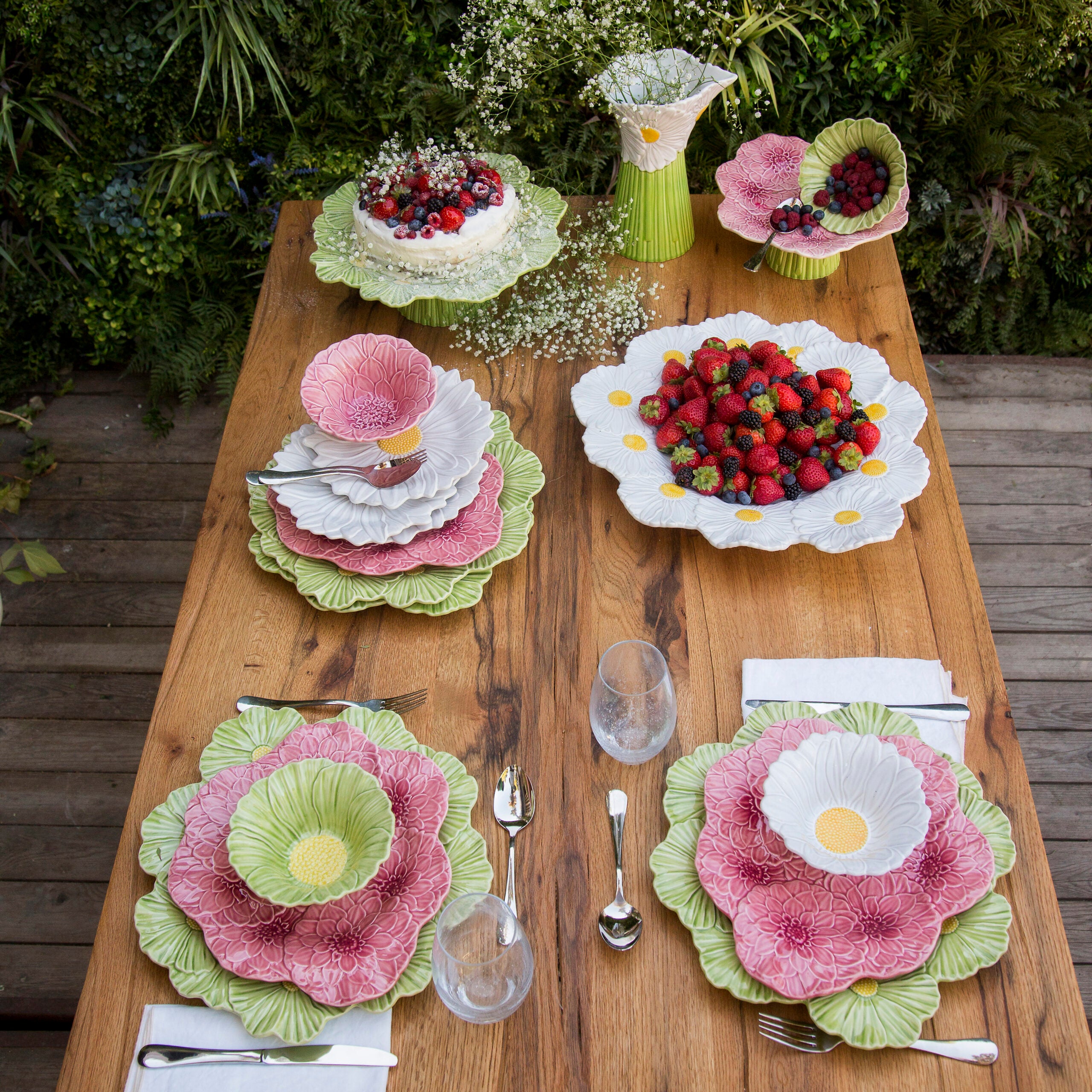 Bordallo Pinheiro 12Pcs Dinner Set D – Maria Flor