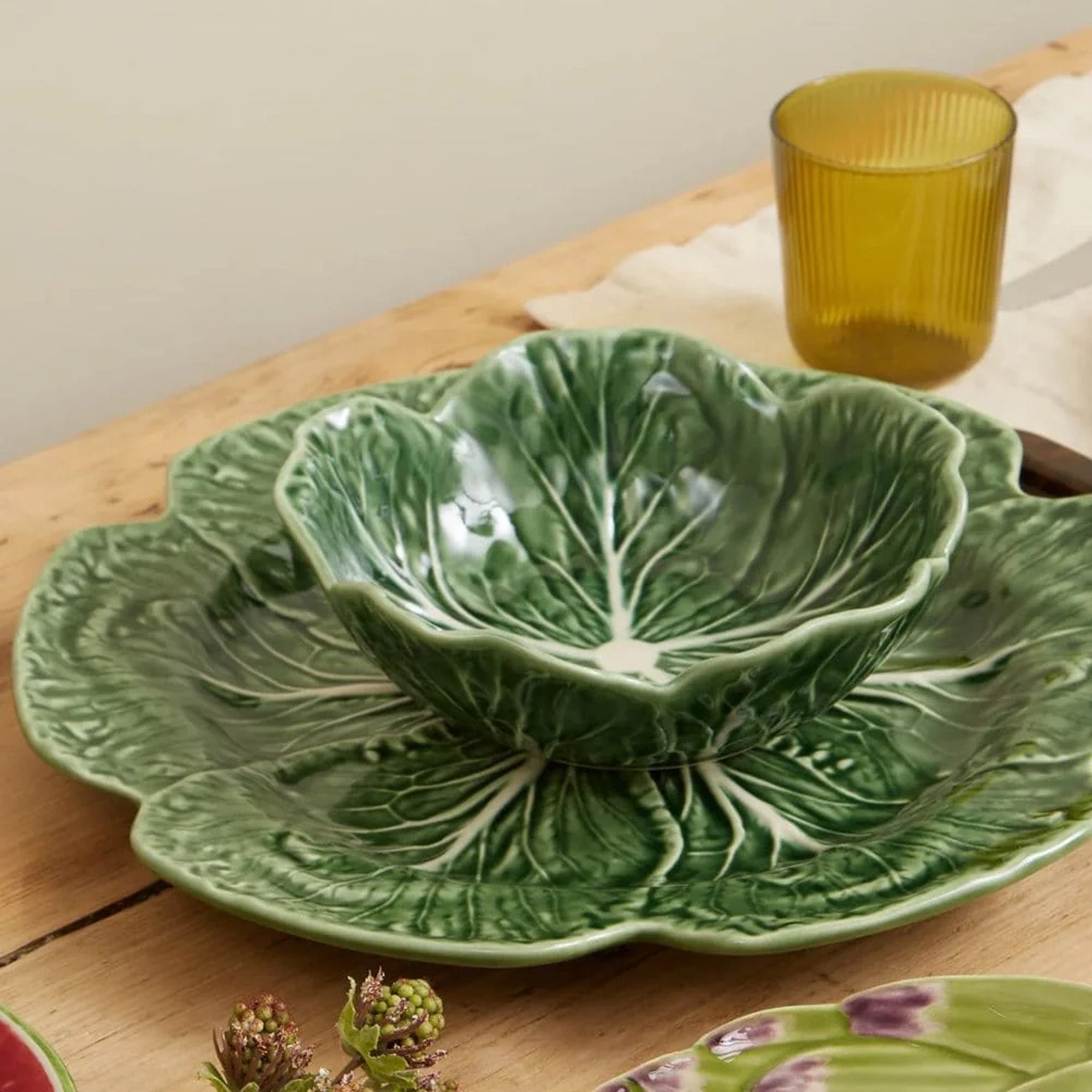 Bordallo Pinheiro Dinner Plate 26.5cm - Natural Cabbage