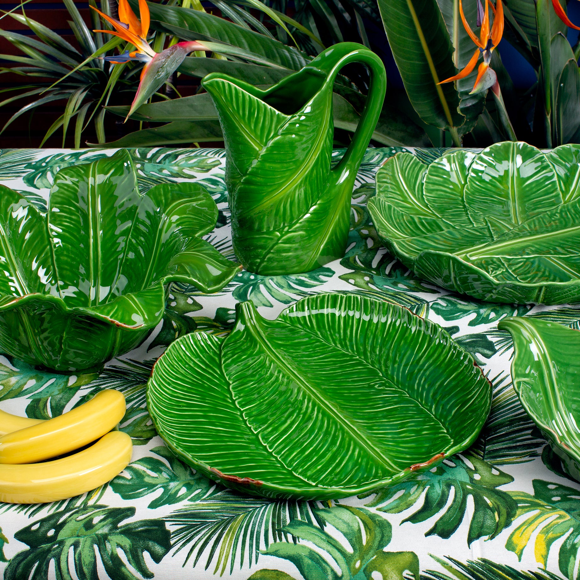 Bordallo Pinheiro Cake Plate / Tart Tray 35cm – Banana Madeira