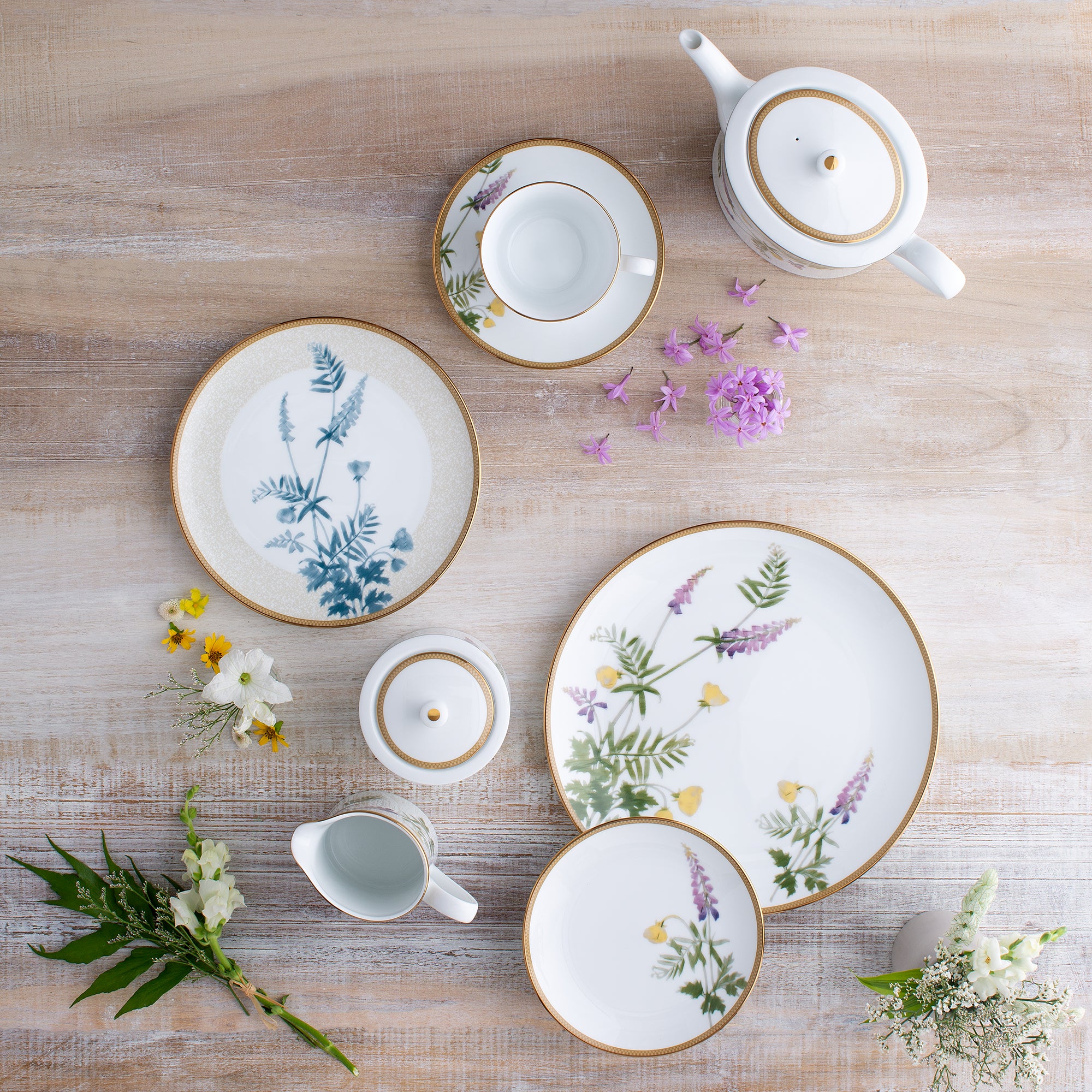 Noritake 47Pcs Dinner & Tea Set for 8 Person - New Morning