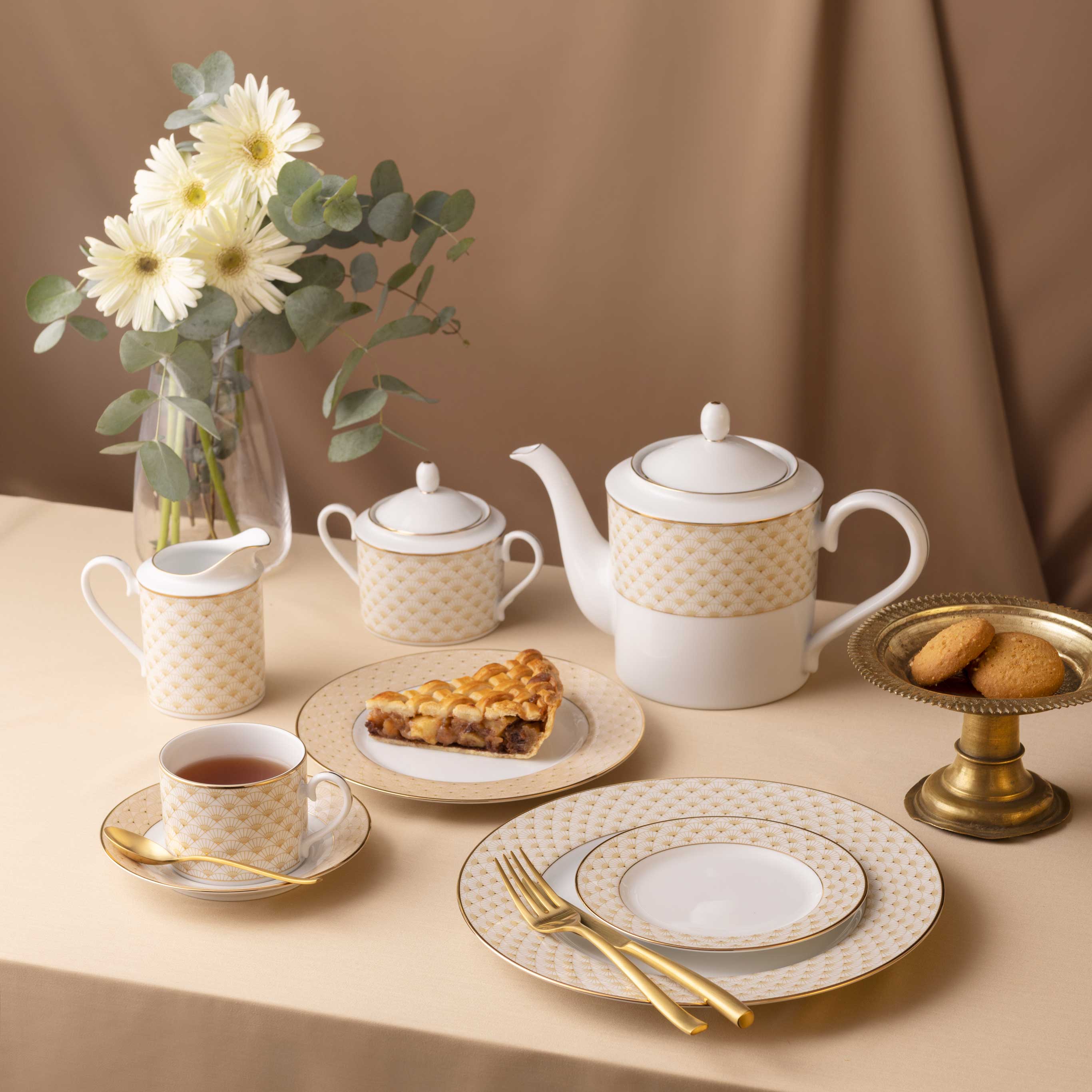 Noritake 47Pcs Dinner & Tea Set for 8 Person – Trocadero Gold