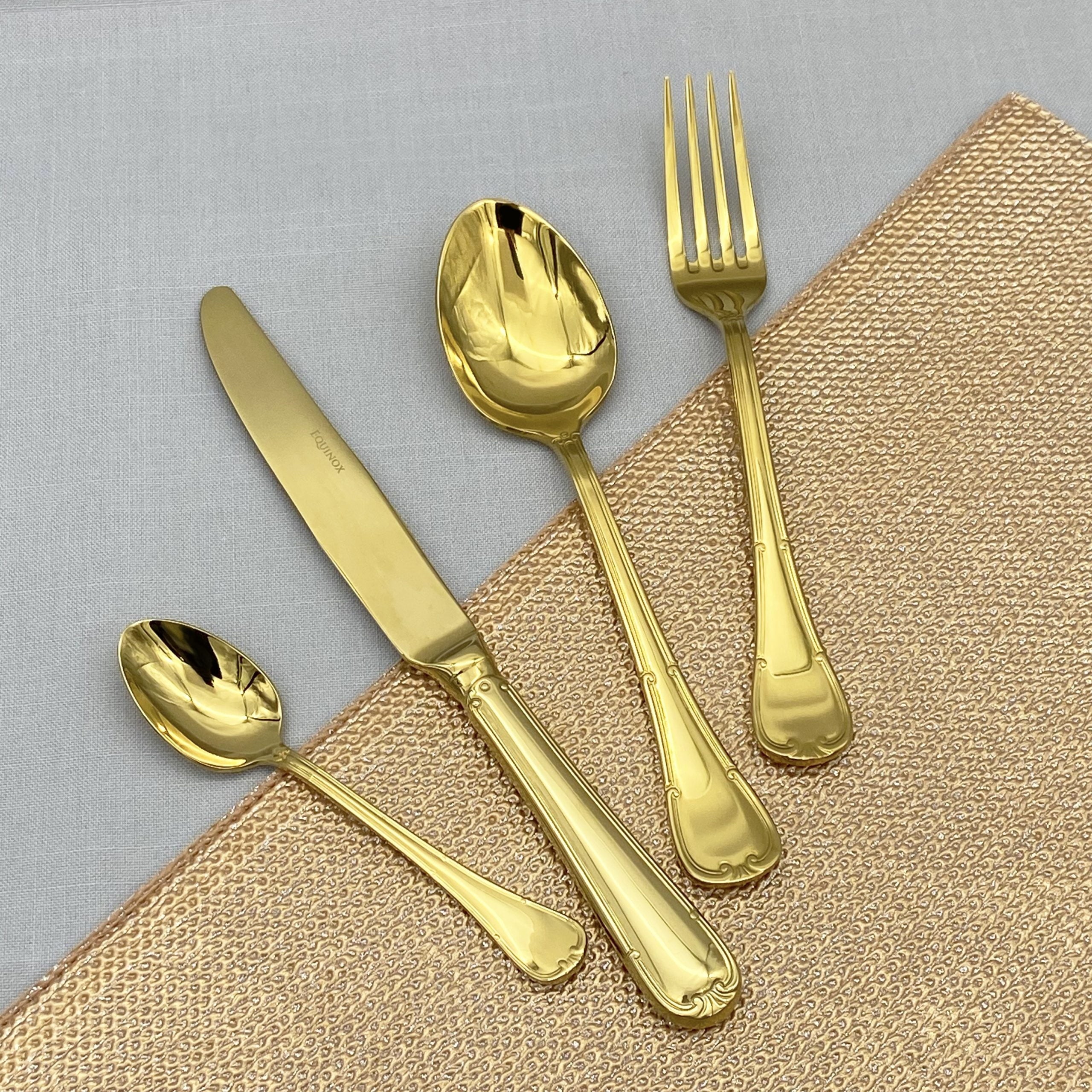 Equinox 915 Table Knife (Gold)