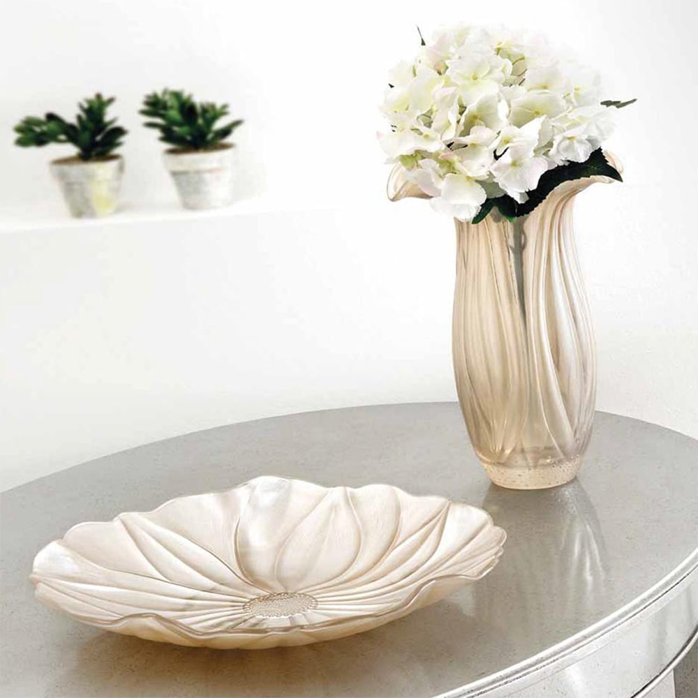 IVV Magnolia Plate Pearly Ivory Decoration
