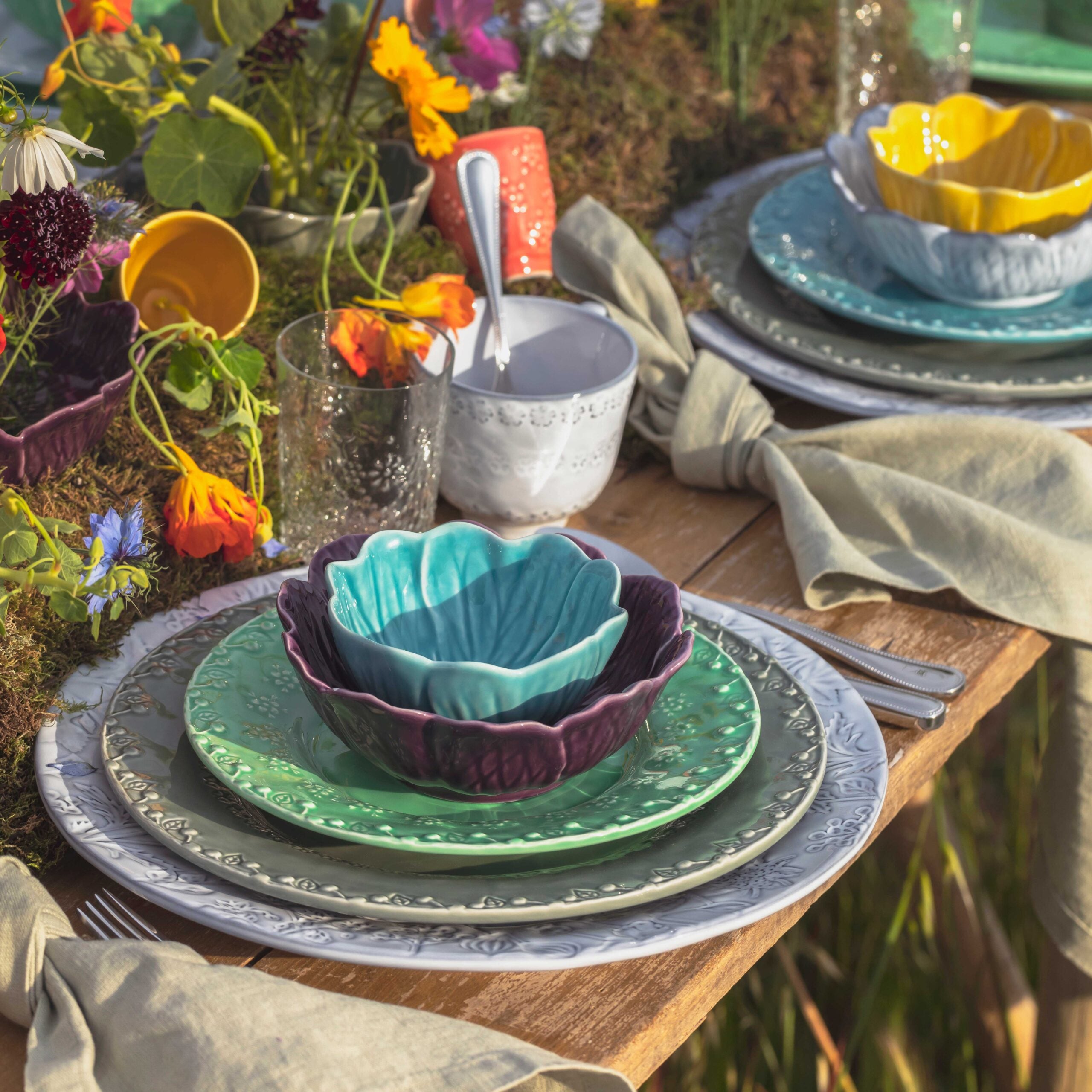 Bordallo Pinheiro 12Pcs Dinner Set – Flora Cinza