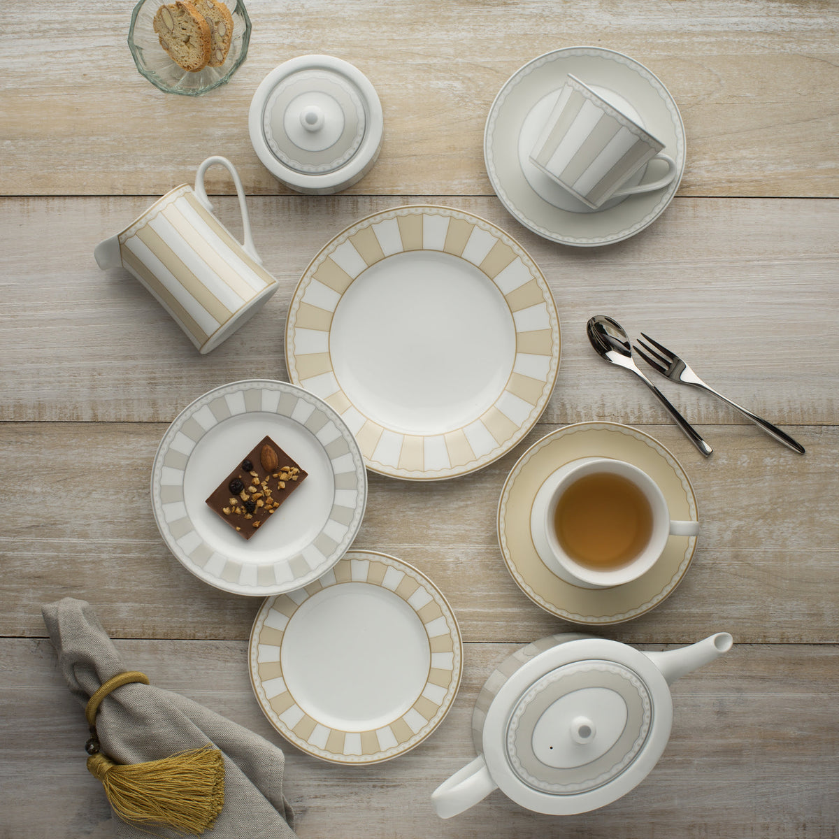 Noritake Salad Plate 21.0cm - Carnivale Champagne