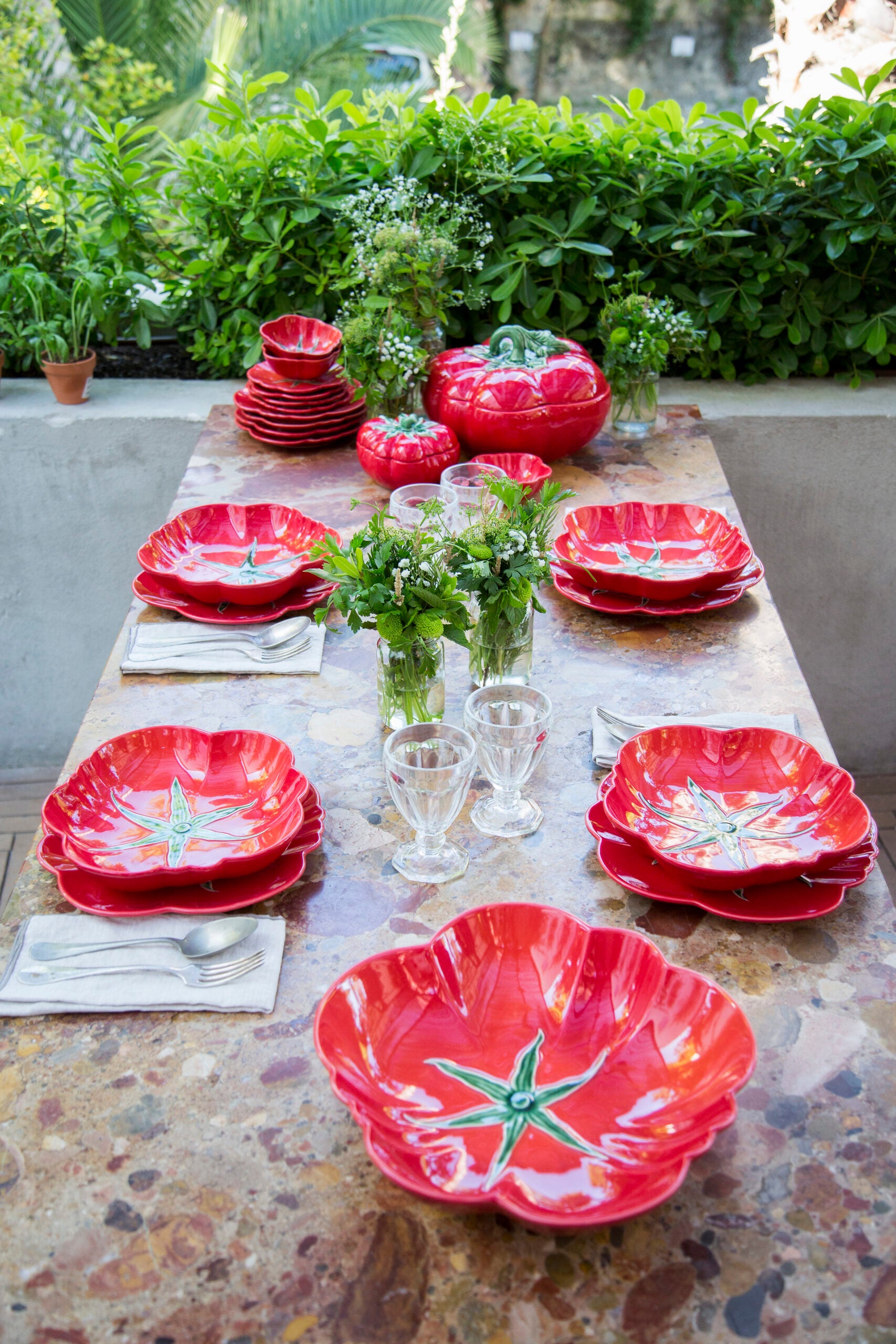 Bordallo Pinheiro Salad Bowl 28cm - Tomato